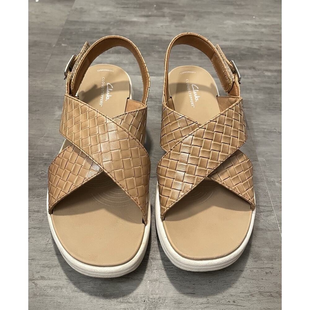 Clarks Cloudsteppers Drift Sun Warm Beige Slingback Sandals Size 9 Comfort